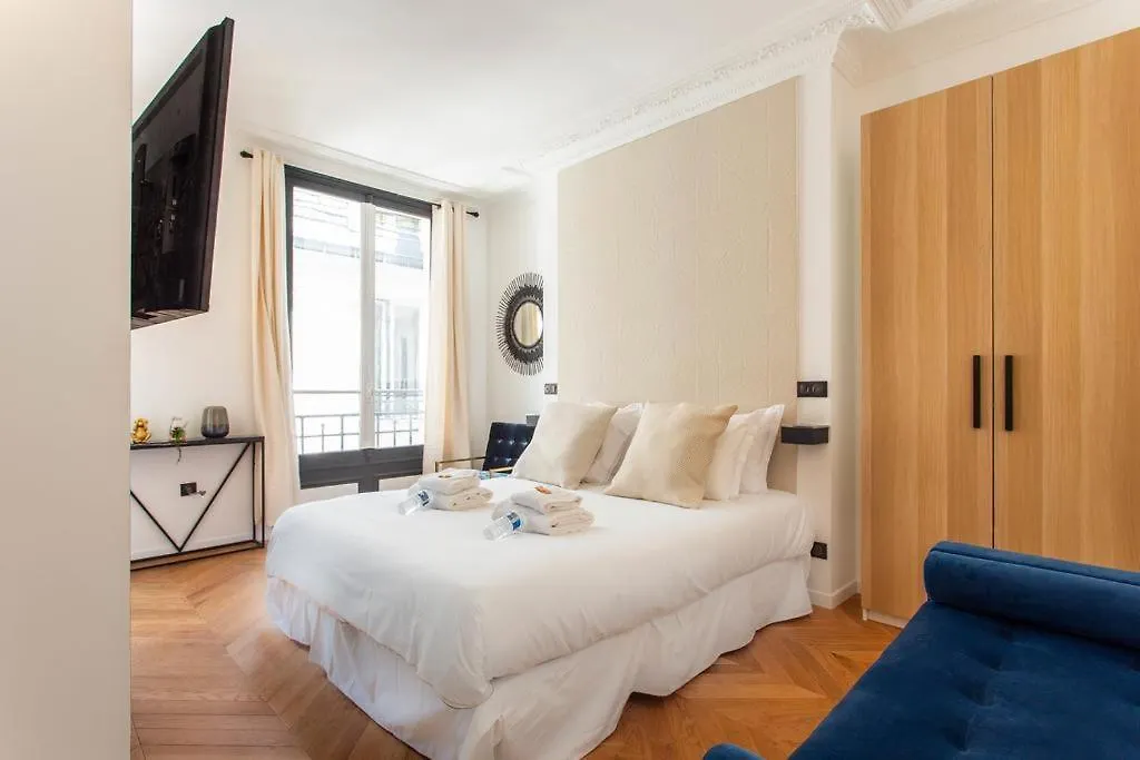 Intimate Apartment - 1Br-2P - Champs Elysees Párizs 0*,